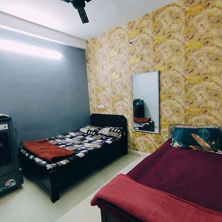 Kalpeshwar Homestay Ujjain Kamer foto