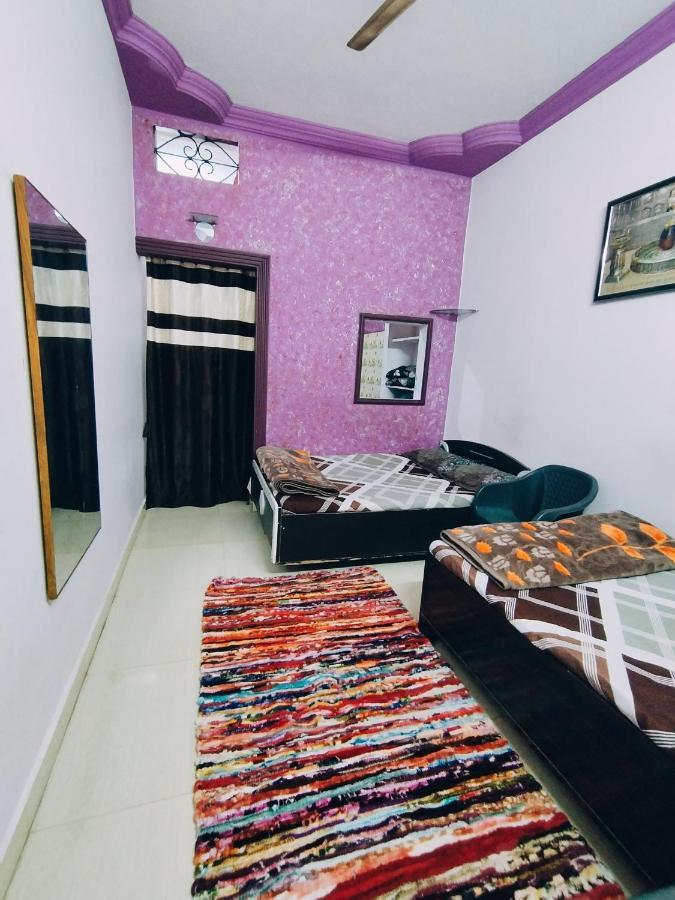 Kalpeshwar Homestay Ujjain Buitenkant foto