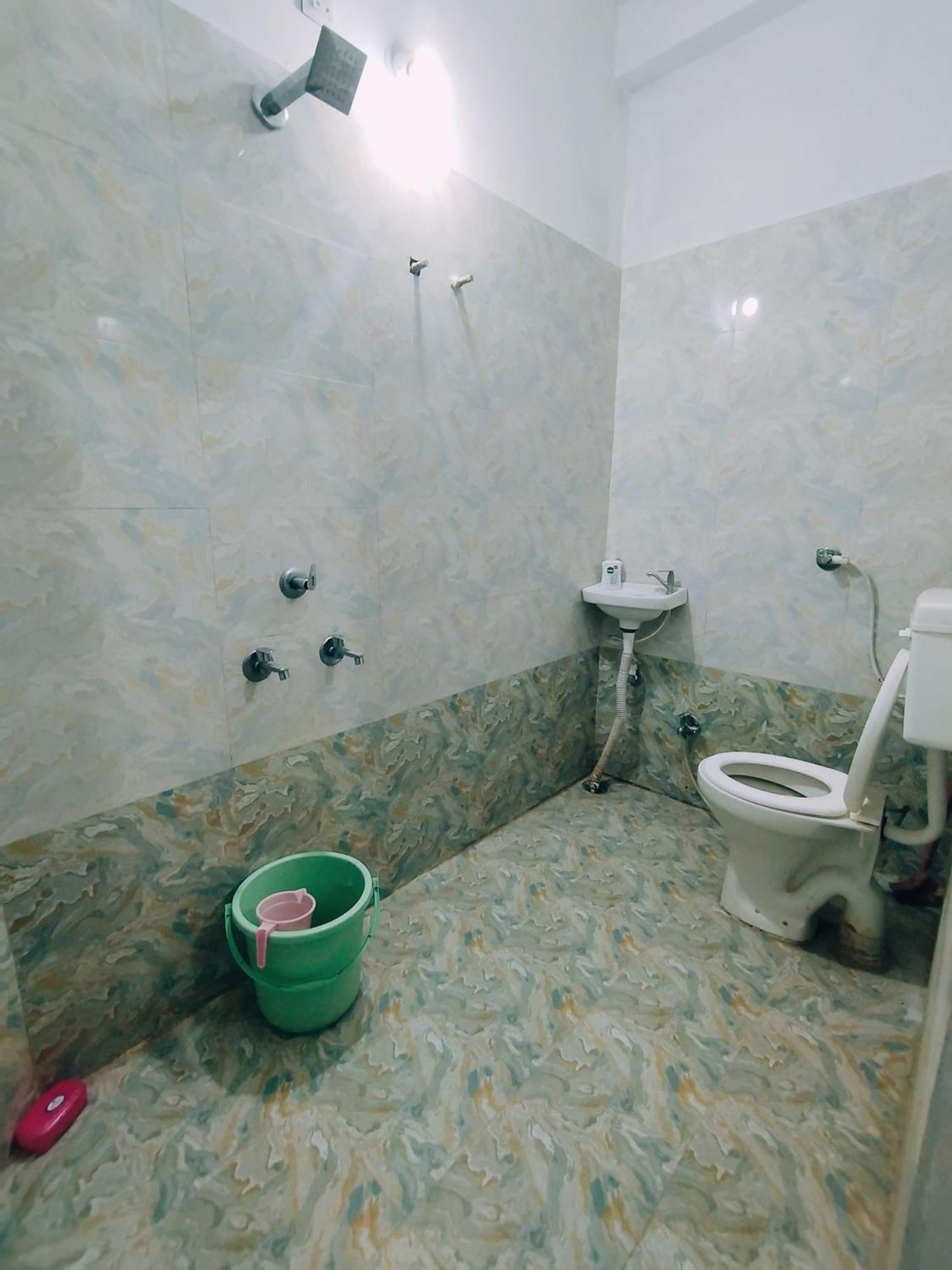 Kalpeshwar Homestay Ujjain Buitenkant foto