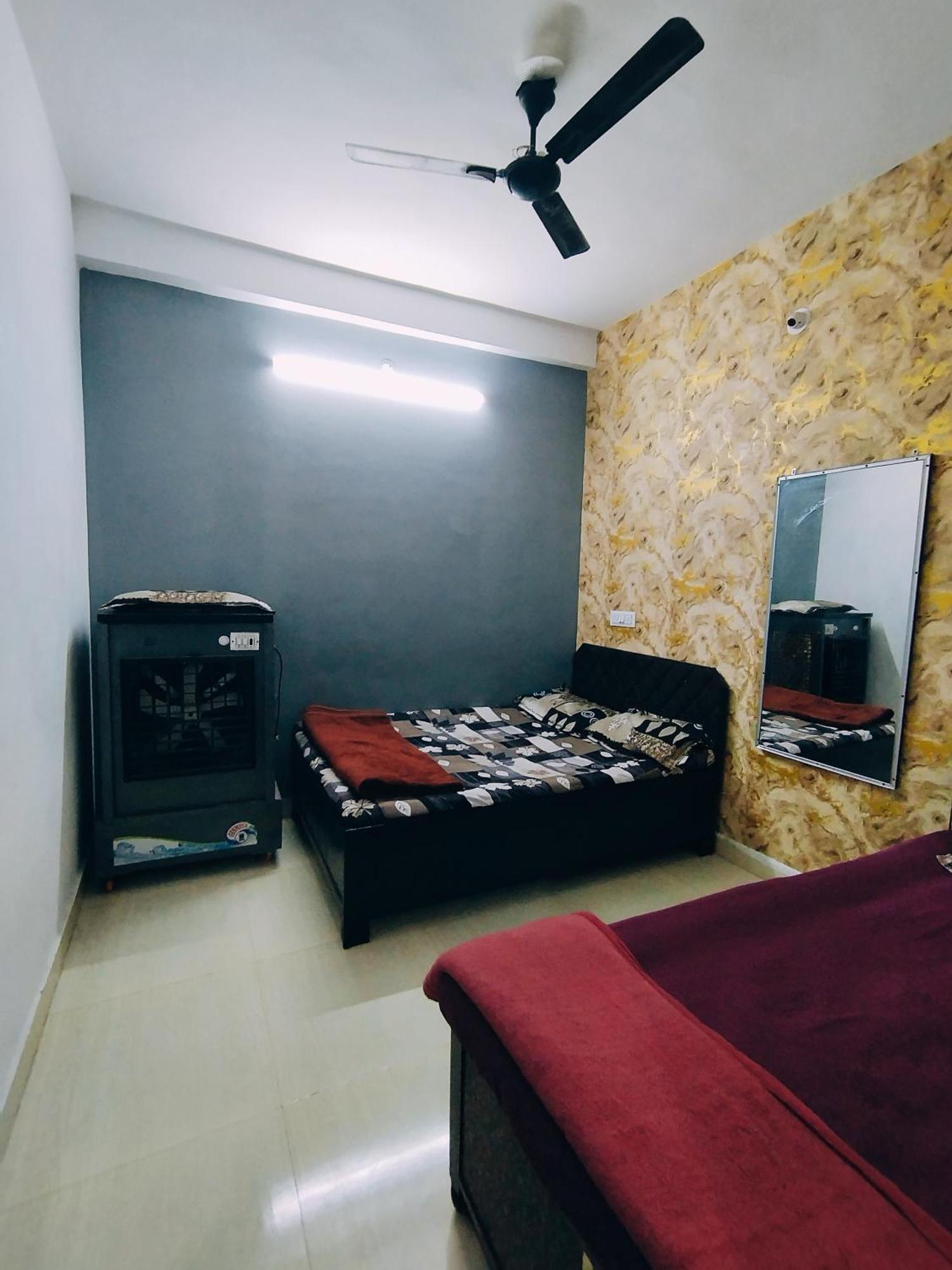 Kalpeshwar Homestay Ujjain Kamer foto